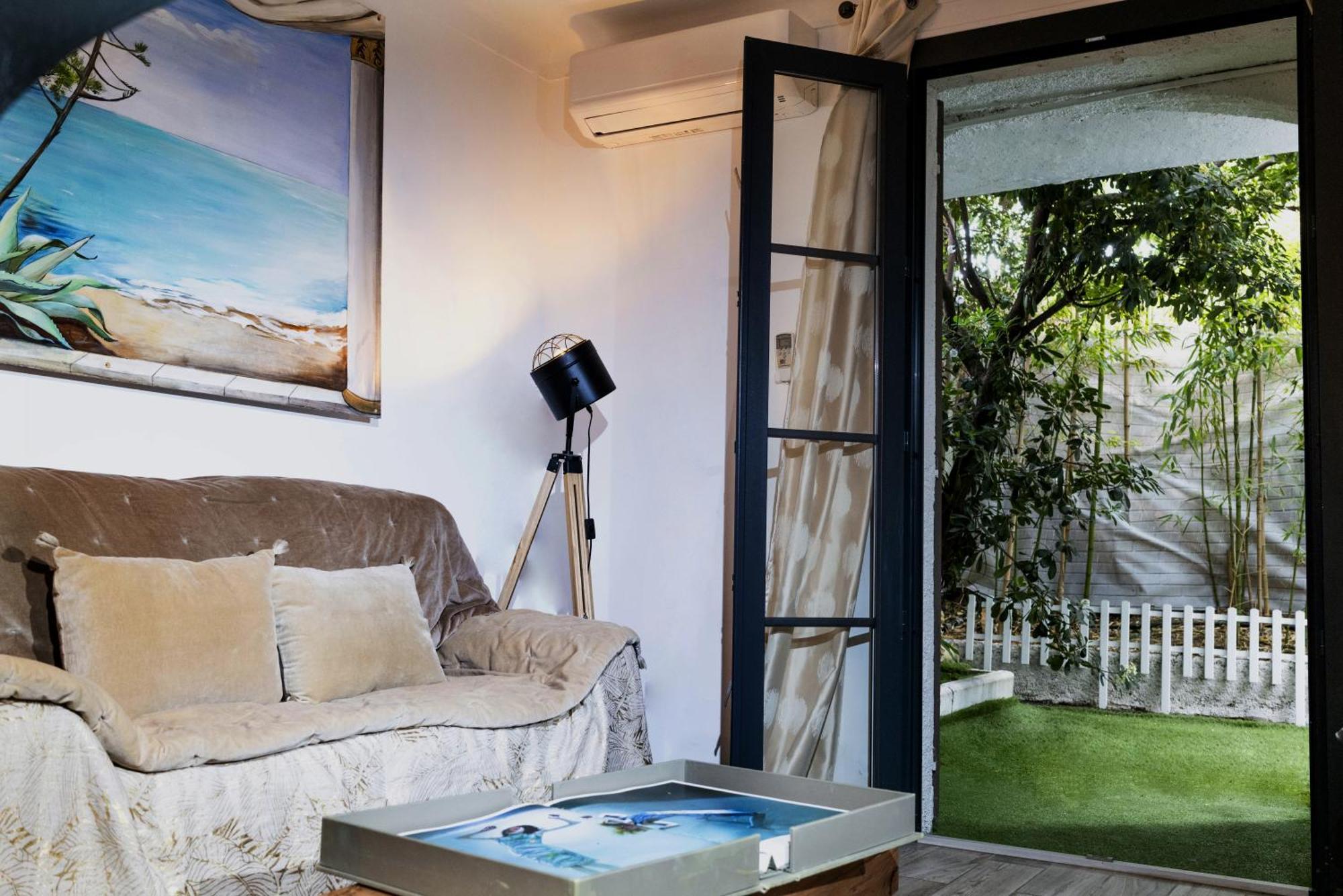 Les Canoubiers Luxe Et Serenite Au Coeur De Saint-Tropez Suites Spacieuses Avec Jardin Enchanteur Room photo